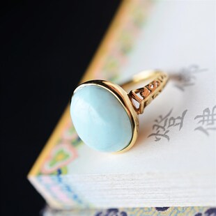 一斤钻戒 天然原矿绿松石戒指 蛋面饱满圆润 18K金镶嵌 简约大气