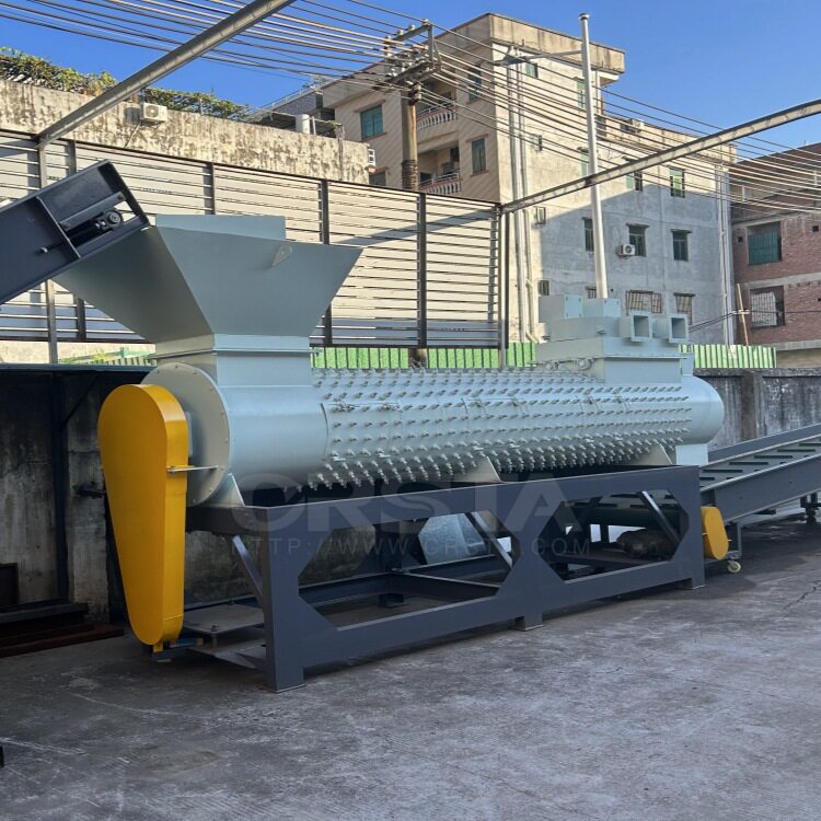 聚酯塑料怡宝瓶标签纸剥离机,矿泉水怡宝瓶纸标签脱标分离机
