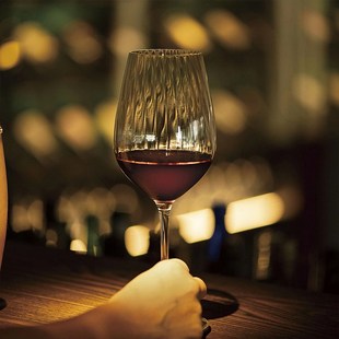 简约北欧风格无铅玻璃酒杯家用装饰条纹红酒杯波尔多气泡葡萄酒杯