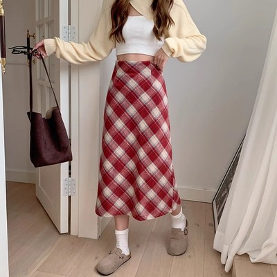 红色格子半身裙女毛呢复古A字长裙包臀春秋季2025新款格纹半裙子