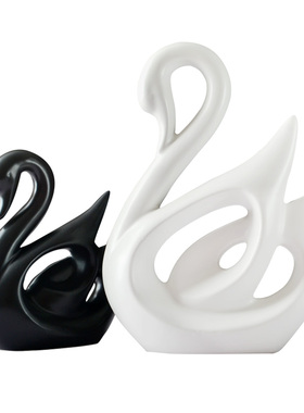 北欧简约家居饰品黑白天鹅摆件陶瓷工艺品客厅酒柜装饰品结婚礼物
