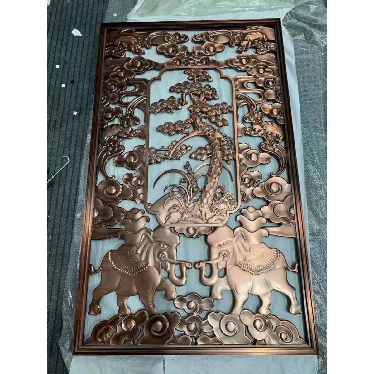 不锈钢祥云板浮雕做旧彷古铜铝板镂空玄机关精刻屏风隔断牌匾金属