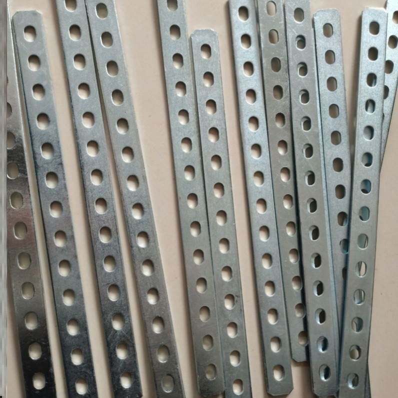 不锈钢板带孔铁条直条扁条加厚神器强力带孔扁条铁片改装角片