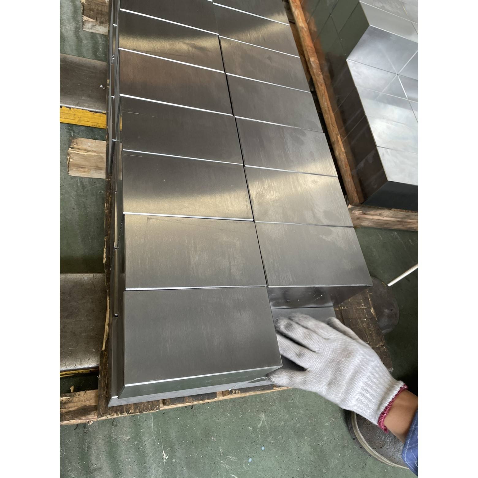 模具钢45#钢板调质 40CR圆棒 42CRMO CR12MOV SKD11圆棒尺寸锯切