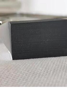 电视衣架背面用黑色泡沫海绵矩形垫片固定，适用于M018 019 016