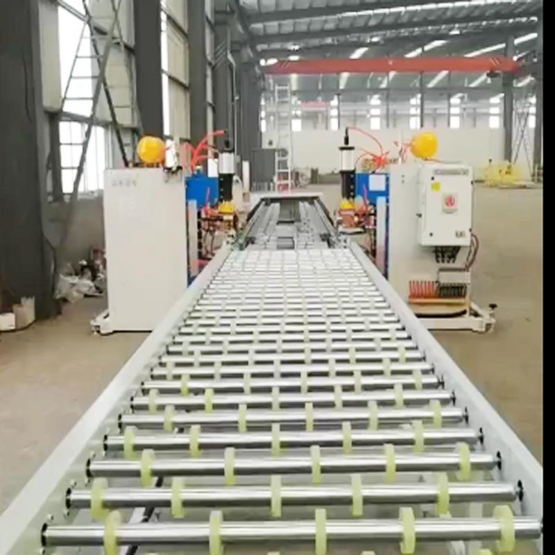 气动变频银瓦滚焊机厂家定制不锈钢全焊接板式换热器自动焊接设备