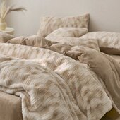 撸猫手感 四件套350克獭兔绒绒毛简约渐变牛奶绒加厚床上用品