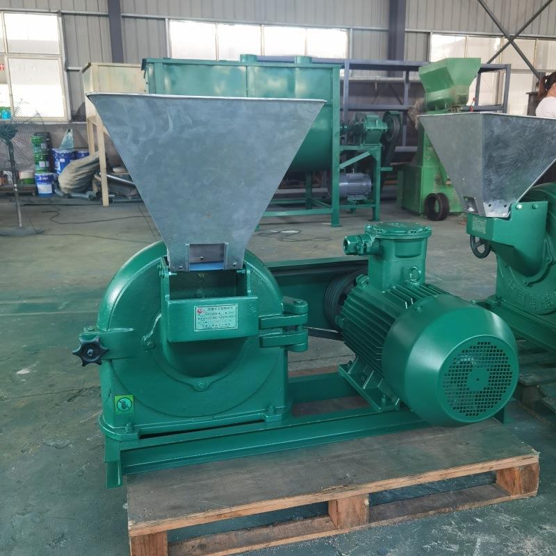 自吸上料玉米小麦齿盘磨粉机中药材细打粉机360型饲料齿爪粉碎机