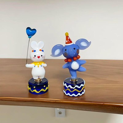 易博釉面手工h马戏团旋转小动物饰品可爱电视柜入口装饰礼品