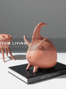 现代简约艺术雕塑桌面摆件售楼处A样板间博家居玄关电视柜软装饰