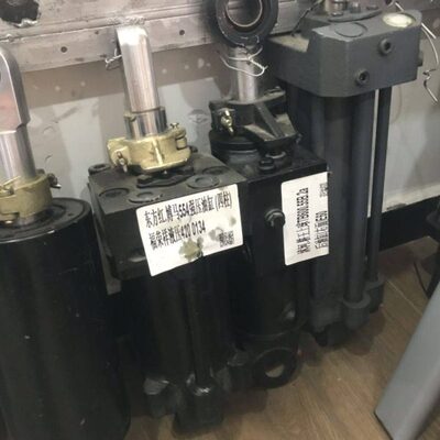 洛阳一拖东方红拖拉机配件MF504MF554强压油缸博马提升油缸四柱