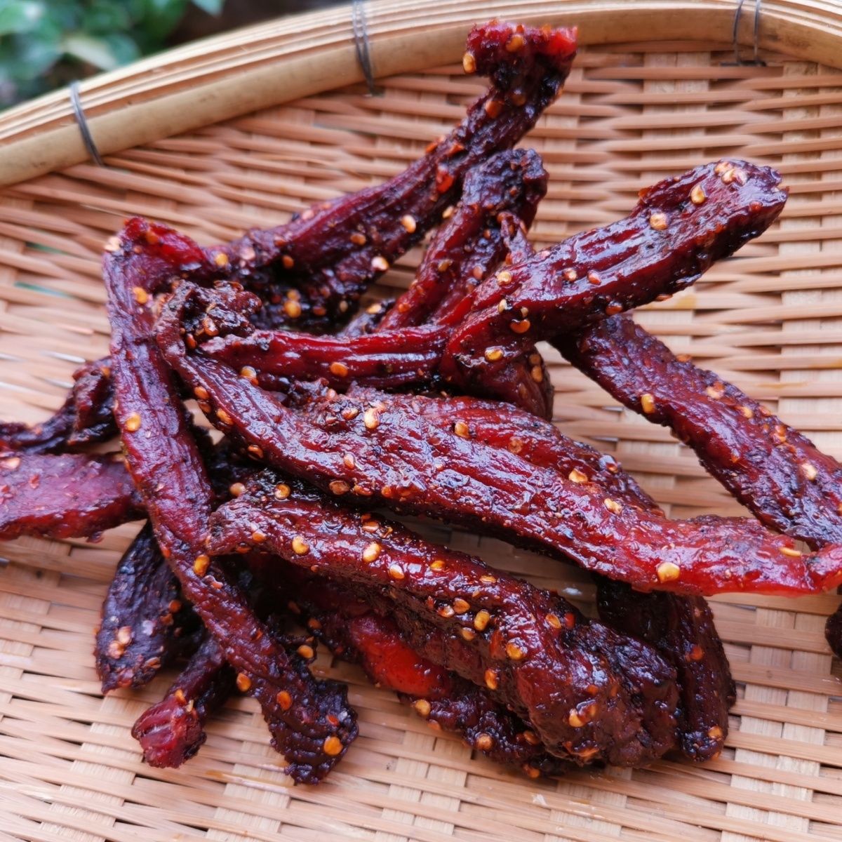 云南牛干巴德宏傣味特产香辣火烤干巴涮涮辣手撕干巴木姜子牛肉干