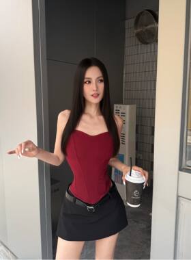彩色修身鱼骨抹胸立体背心