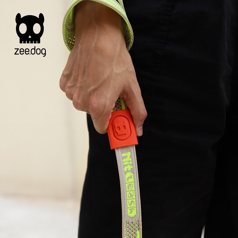Zee.Dog 新品超轻狗狗牵引绳短牵易于携带遛狗绳中大小型犬宠物绳