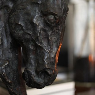 形上中古马头仿铜雕塑法式黑马墨色之魅客厅开运乔迁送礼装饰摆件