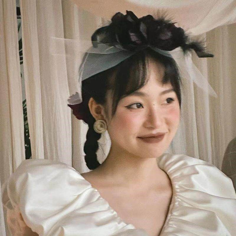 Mi唐手作花朵短头纱领证小众新娘婚礼头纱求婚订婚头纱高级感新款