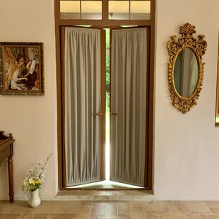 新型全遮光窗帘卫生间卧室小窗户防晒隔热魔术贴自粘式玻璃门遮挡