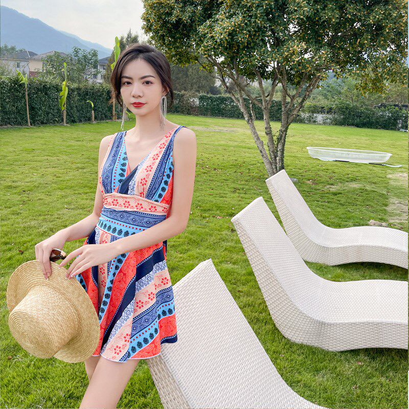 泳装女连体平角钢托小胸聚拢遮肚显瘦妈妈款大码胖mm泡温泉游泳衣