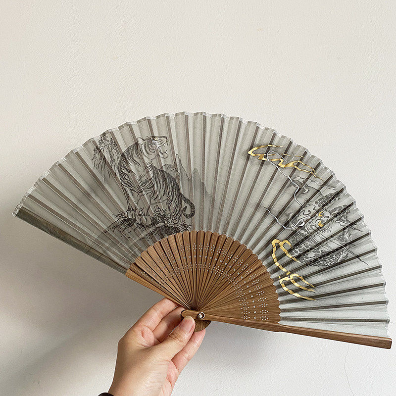 7寸手绘日式和风扇子真丝竹骨 可搭配汉服浴衣中国风扇子