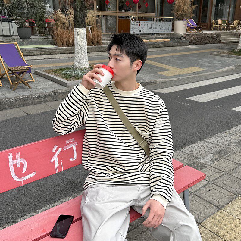 条纹口袋圆领套头长袖T恤男生2025新款春秋季简约基础打底衫浅色