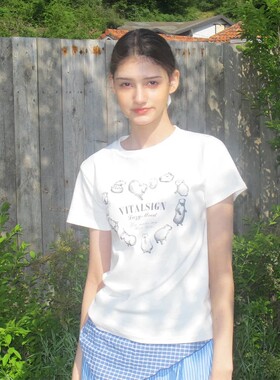 VITALSIGN · 卡皮巴拉爱心印花T恤 · 白色