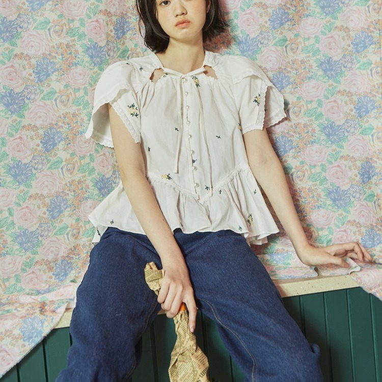 VitalSign花卉交叠袖衬衫