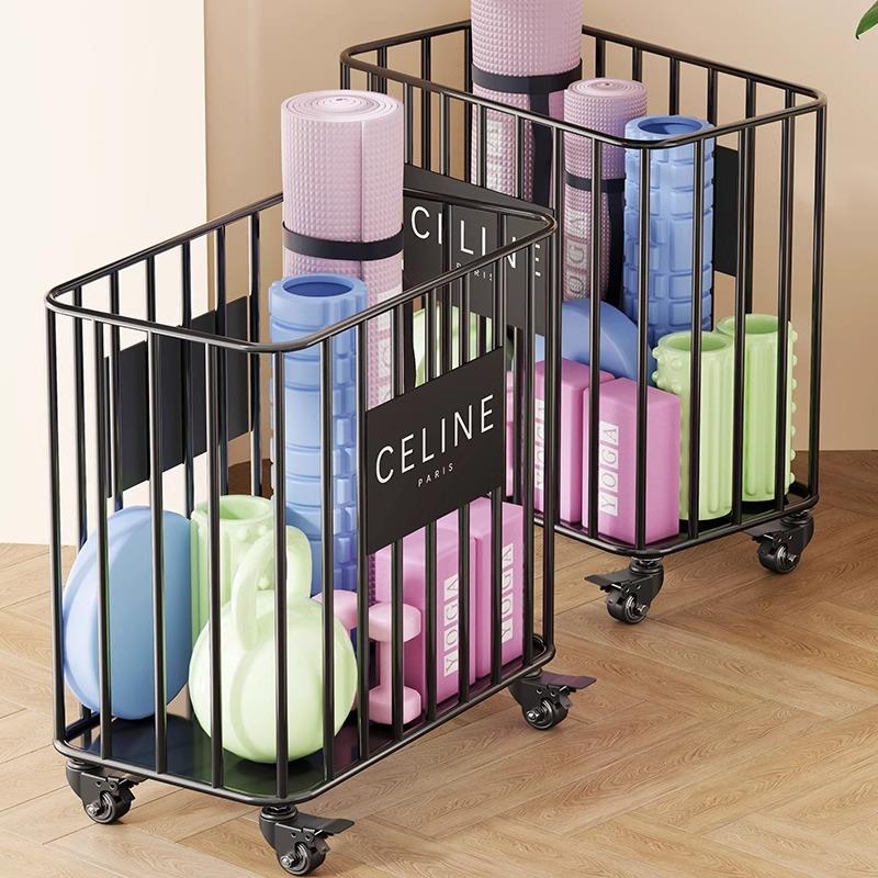 瑜伽垫收纳家用落地带轮可移动健身器材夹缝收纳筐运动装备置物架