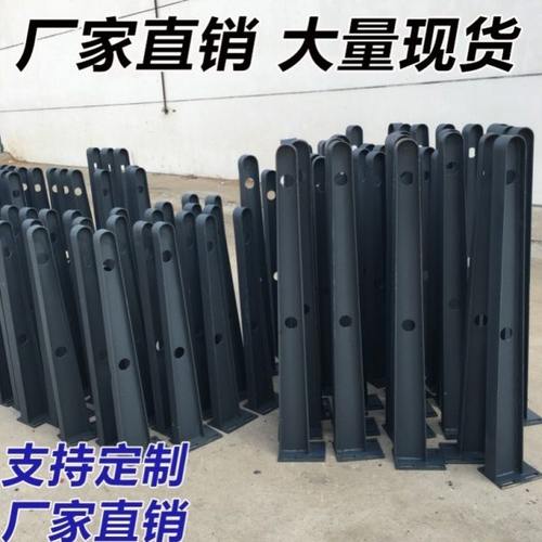 定制雨棚钢梁 碳钢牛腿挑梁支架 玻璃爪件 满焊工字钢结构不锈钢