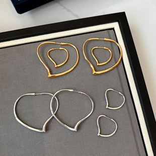 欧美金银色爱心大耳环女小众设计纯银针耳钉方圆脸高级感复古耳饰