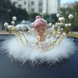 网红汽车摆件高级感女生车内饰品创意高档车载装 女神款 饰用品大全