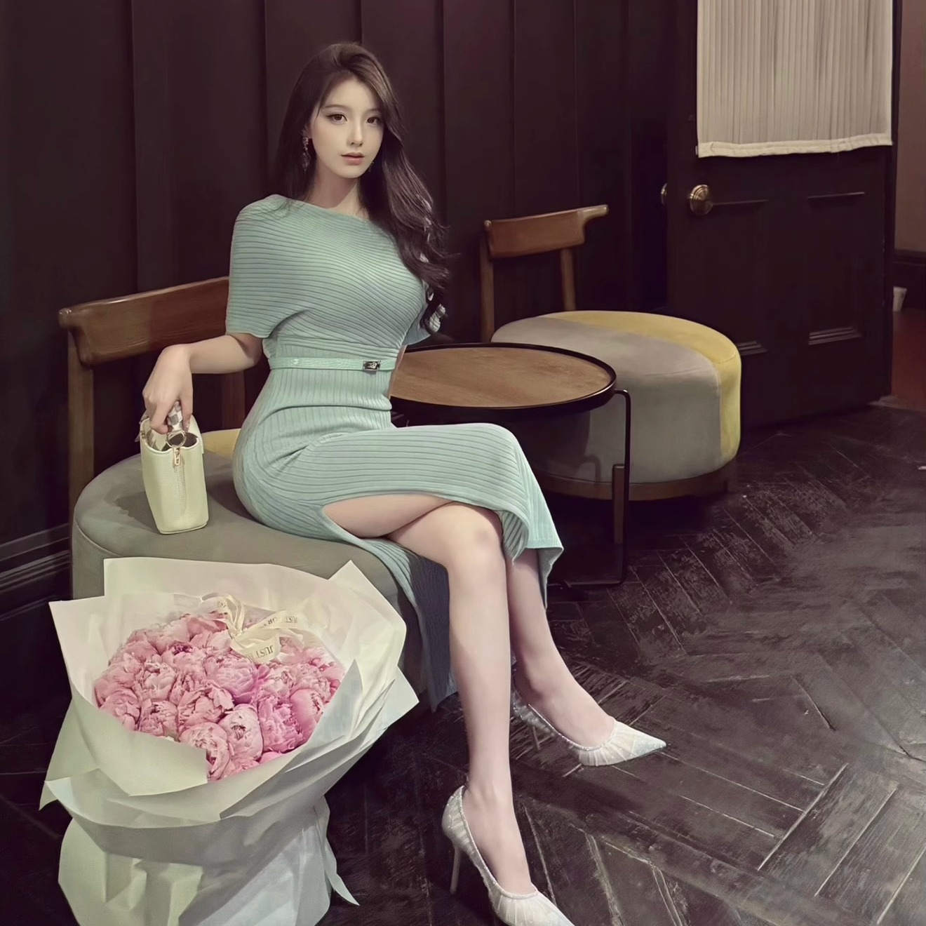 Layyyy气质名媛高级感针织连衣裙