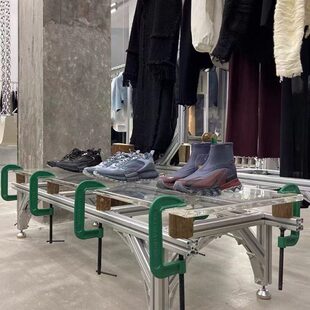买手店装 店展示架亚克力中岛流水台 修工业风道具铝合金中岛台服装