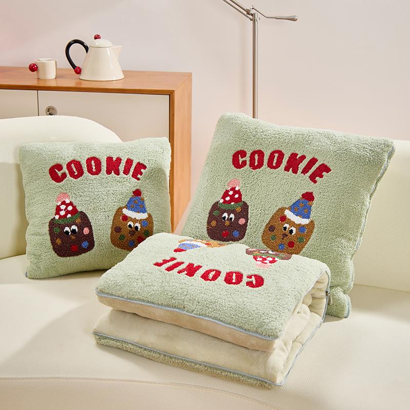 卡通加厚绒抱枕被子两用车载靠垫办公室午睡枕头毯二合一冬季新款