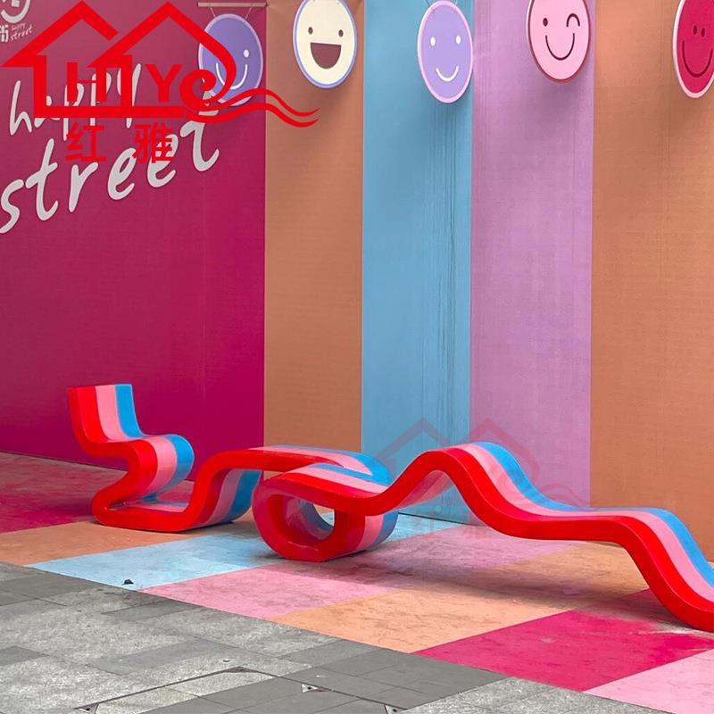 玻璃钢异形座椅创意飘带坐凳个性扭曲麻花长凳商业街打卡休闲椅