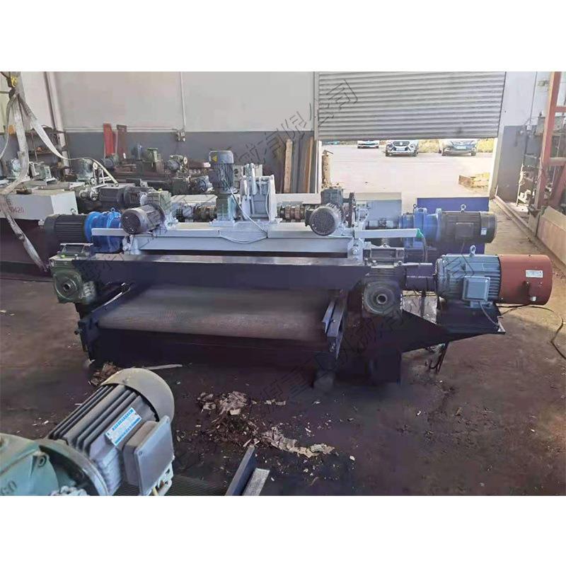 胶合板制作设备半自动化旋切裁板一体机数控无卡原木自动旋切机