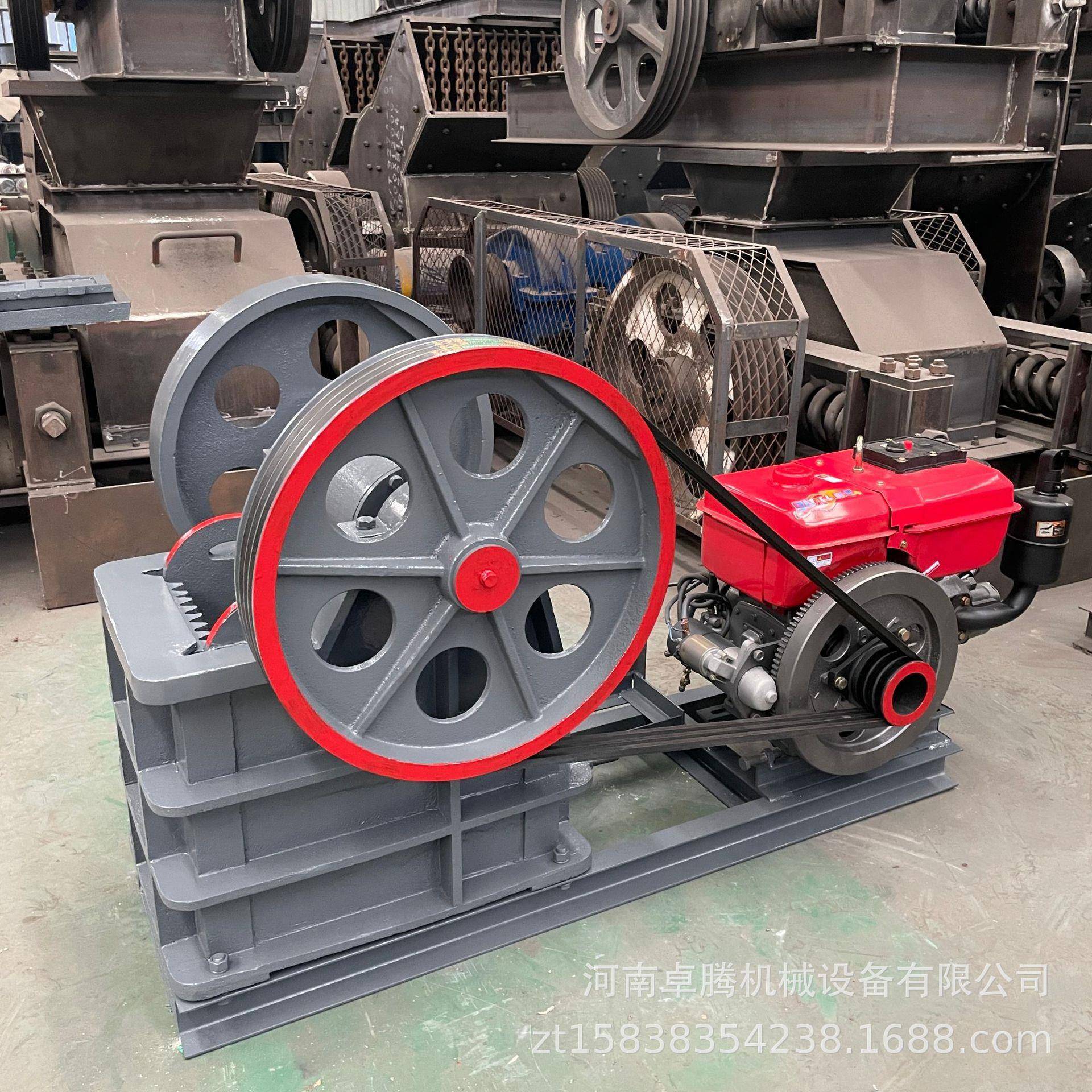 小型石灰石鄂式破碎机鹅卵石鄂式粉碎机建筑垃圾花岗石鄂式碎石机