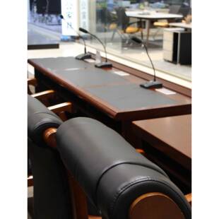 英氏经典实木会议台简约现代皮革主持桌办公家具