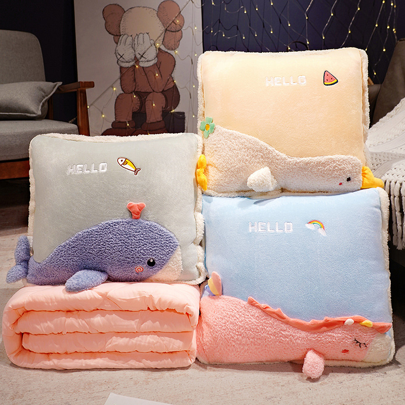 卡通抱枕被子两用折叠午睡毯子二合一办公室午休神器女生睡觉汽车