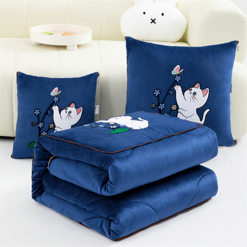 加厚抱枕被子两用珊瑚绒汽车靠垫枕头被办公室沙发午休折叠空调被