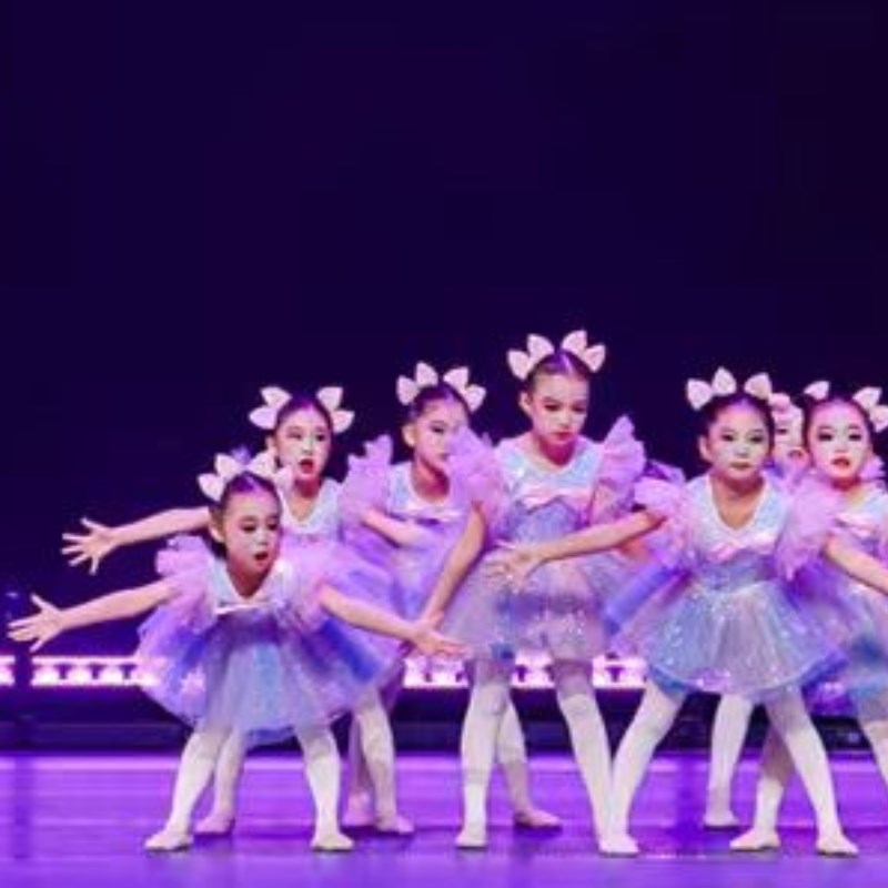 元旦儿童蓬蓬裙演出服枕边的童话亮片纱裙幼儿园七彩公主裙舞蹈服