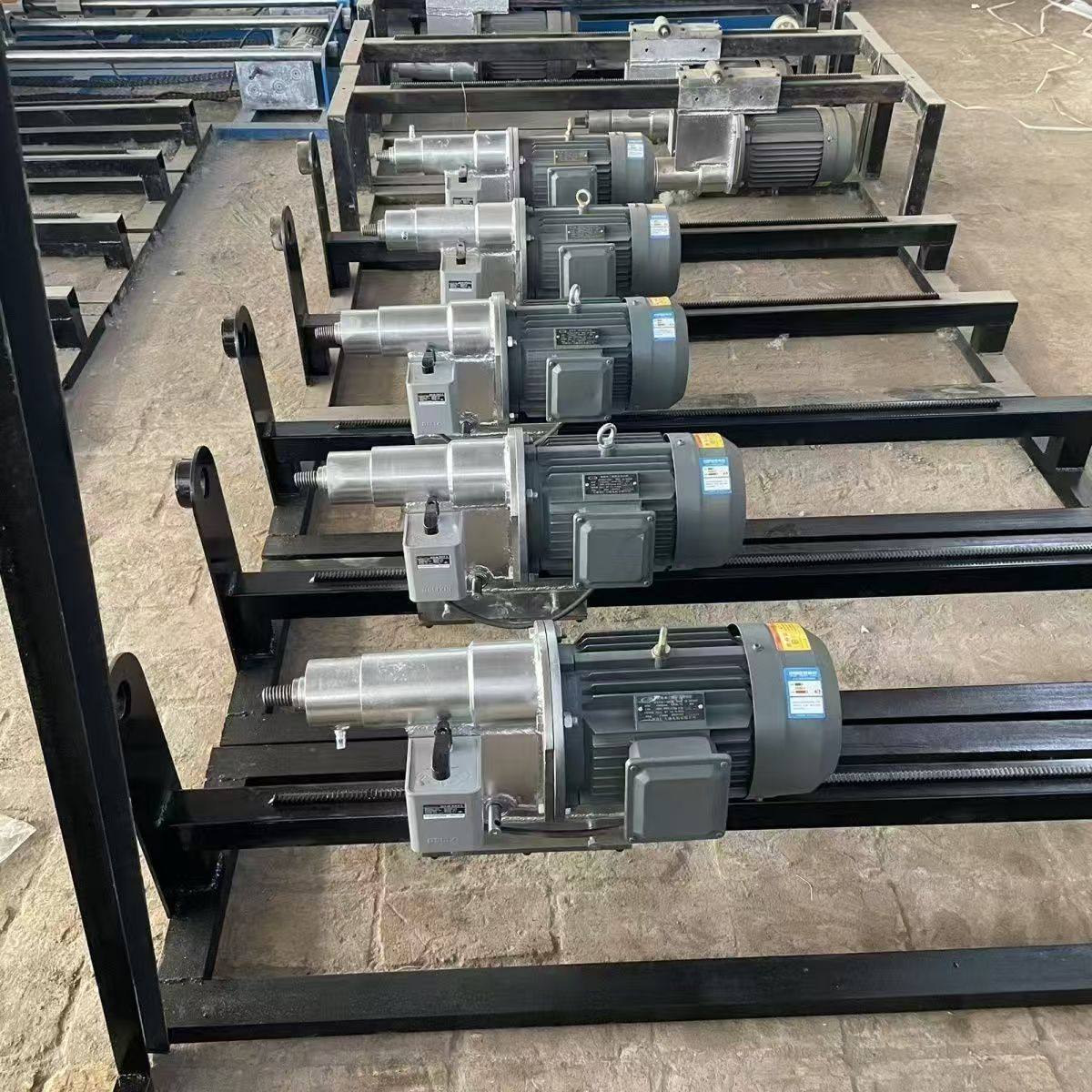 小型水钻顶管机非开挖过