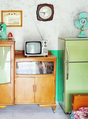 怀旧7090老式风扇电视机电冰箱橱柜儿童车O吉他办公桌椅子老物件