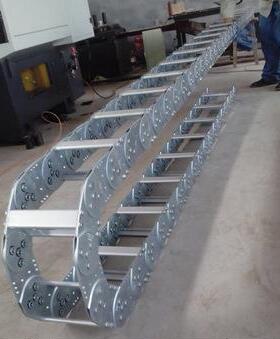 “惊爆价”钢铝拖链TL180II型410元/米，金属坦克链厂家