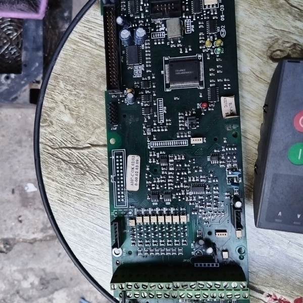 西威变频器主板A007-C OK 02/03包功能正常带面板【议价】