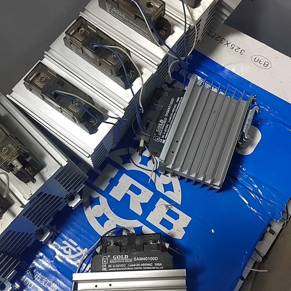 议价固特GOLD单相直流控交流固态继电器SAM40100D