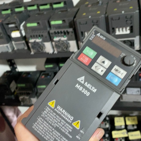 台达变频器，型号：VFD4A8MS21ANSAA