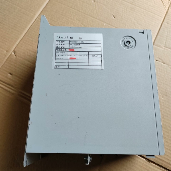 丹佛斯变频器TR-150P7K5T2E2CH4，全新样品机未议价