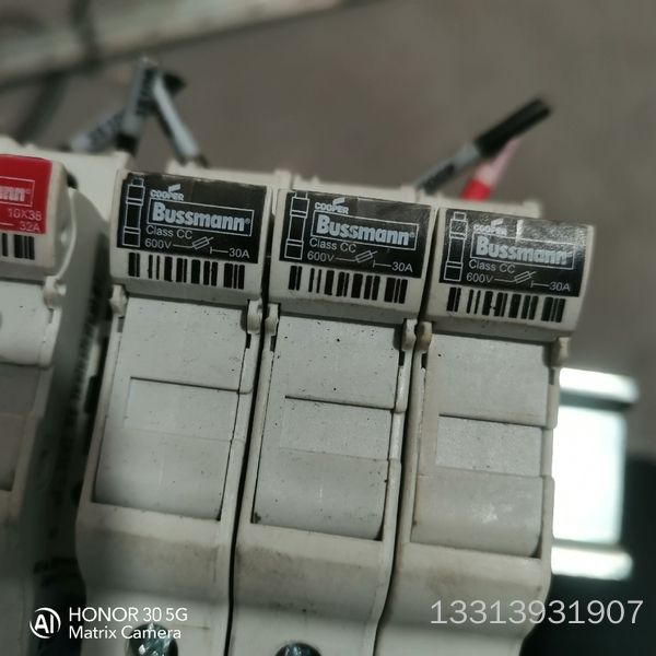 伊顿EATON BUSSMANN保险丝座 CHCC1DU议价也可维修