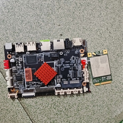 议价有一片拆机的广告一体机主板ZK-R36A-Y1.2的成色好，