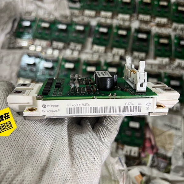 FF450R17ME4     带2SP0115T2A0-1